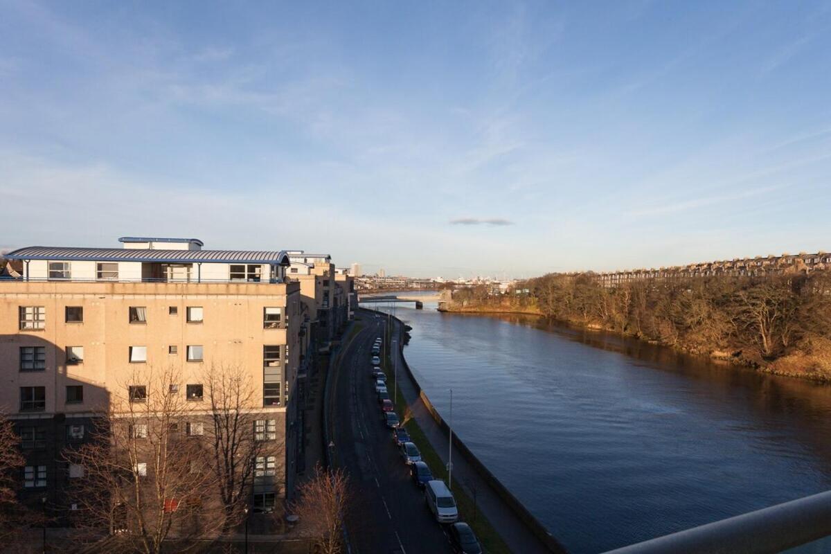 Executive 3 Bed Apartment Aberdeen Esterno foto